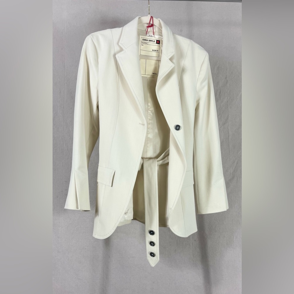Zara women’s small blazer